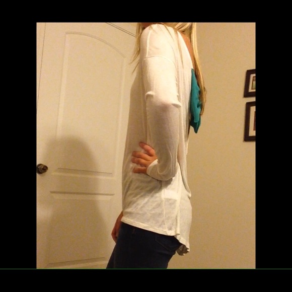 Backless Bow Blouse - Picture 2 of 4
