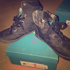 Jean boots size 6
