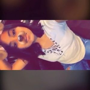 Meet your Posher, Claudia