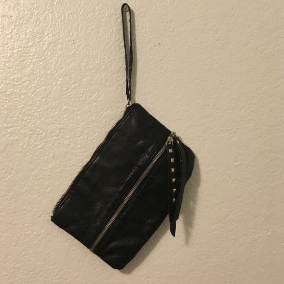 Black wristlet