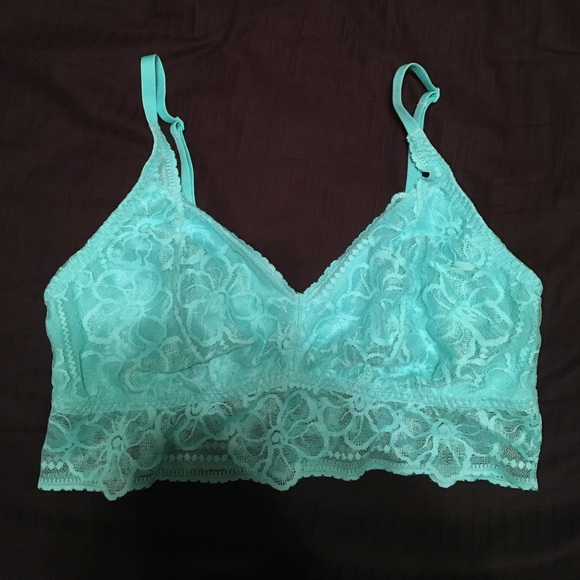 NWOT VS PINK Tropical Lace Unlined Bralette
