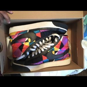 WOMENS NIKE BLAZERS ONLY WORN ONCE!!!!