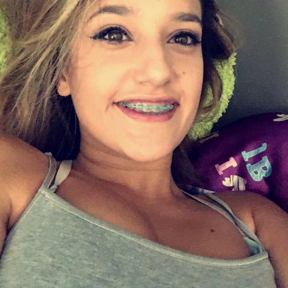 Meet your Posher, Michaela - Picture 1 of 1