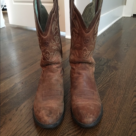 Ariat Shoes - Cowboy boots!