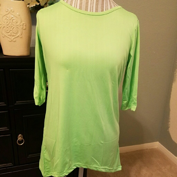 BRAND NEW Super Cute Lime Green Top - Picture 1 of 2