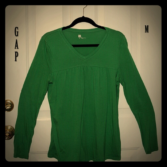 🆕 price ⬇!🌲Long slve forest grn smock top🌲