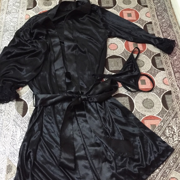 Sleepwear robe silk robe bathroom 😻✨