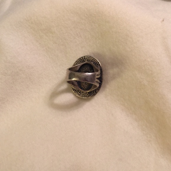 Ring - Picture 2 of 2