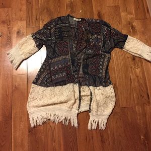 NOT FREE PEOPLE. Listed for exposure.  kimono