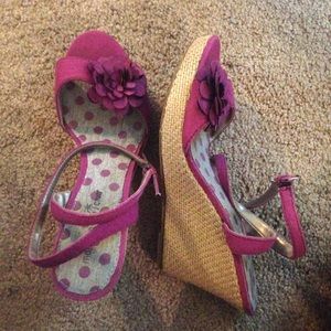 Light purple wedge shoes