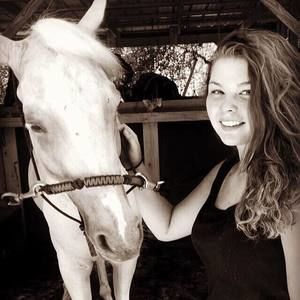 Meet your Posher, Caitlynn