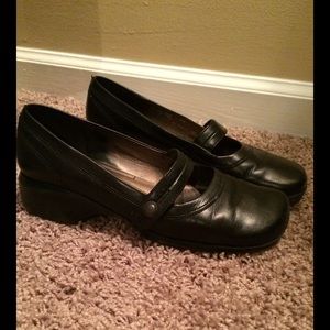 Nine West Mary Janes