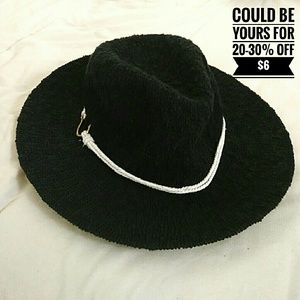 NWT. Vince Camuto black rope and hook hat.