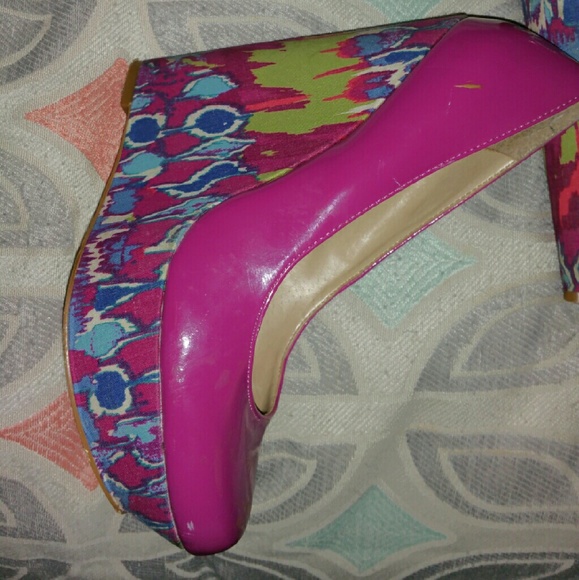 Steve Madden wedges