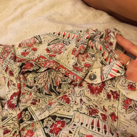 Billabong pattern high waist shorts - Picture 4 of 4