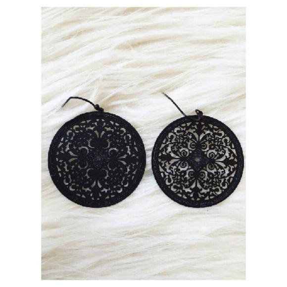 Black Filigree Earrings, Bohemian Earrings - Picture 2 of 4