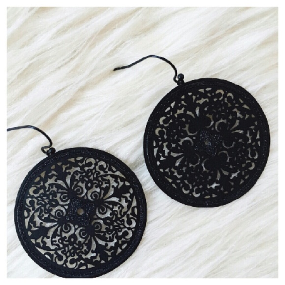 Black Filigree Earrings, Bohemian Earrings - Picture 3 of 4