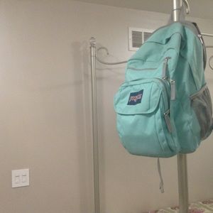 Like new jansport school bag. (No damages)