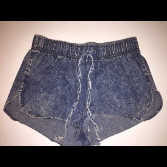 Acid wash casual shorts