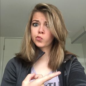 Meet your Posher, Amy