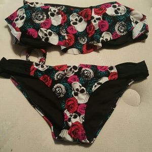 Skull & roses bikini