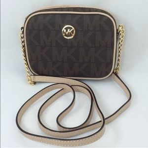(SOLD) Michael Kors Fulton Crossbody