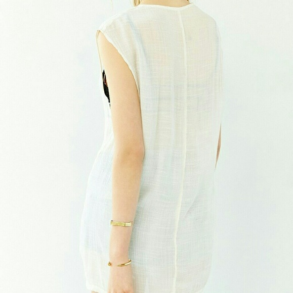 🆕 Semi-sheer Tunic - Picture 4 of 4