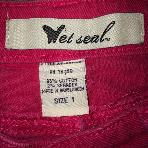 Straight legged Hot pink jeans - Picture 3 of 3