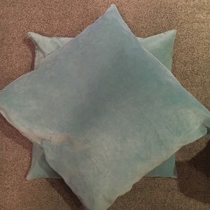 2 turquoise throw on pillow - ikea