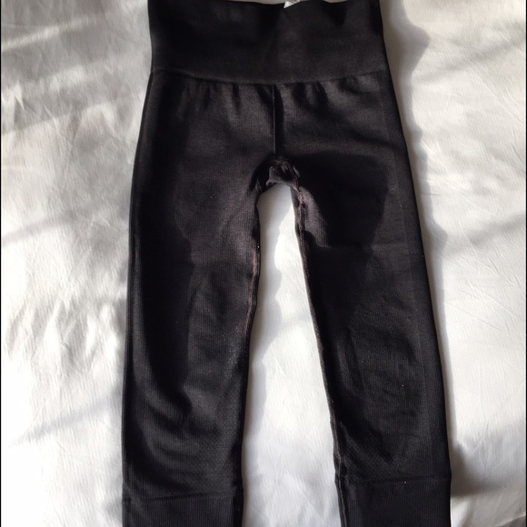 Lululemon sz 2 crop pants
