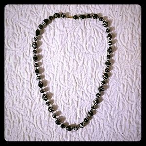 Vintage 80's beaded necklace