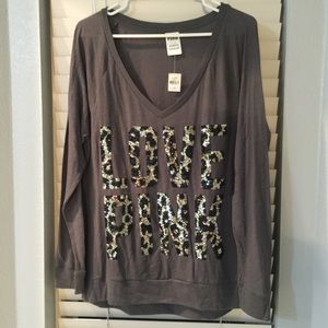 Victoria's Secret PINK v-neck top - BNWT