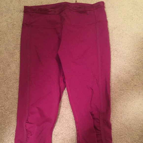 Lululemon speed tight crops