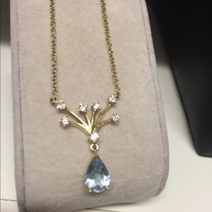 GORGEOUS Genuine Aquamarine w Diamonds