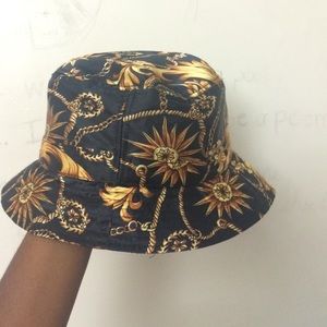 Black & Gold Bucket