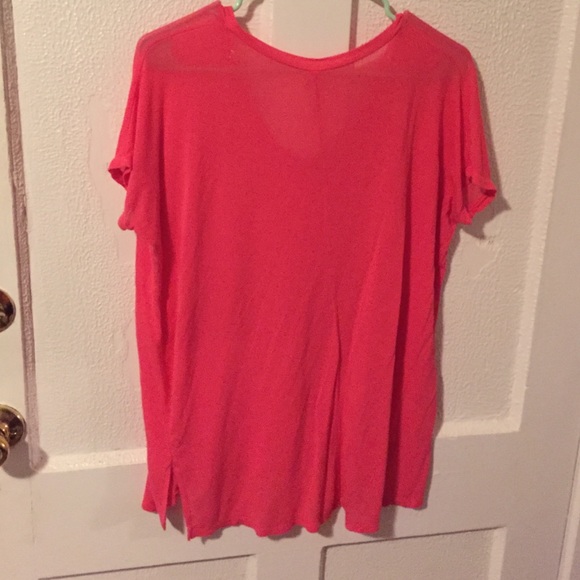 SOLD- Coral Short Sleeve Loose Fit Top size Small - Picture 4 of 4