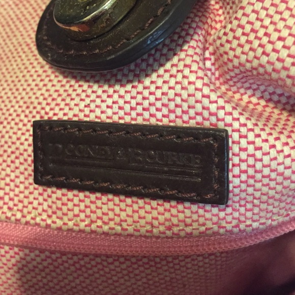 Dooney and Bourke hand bag - Picture 4 of 4