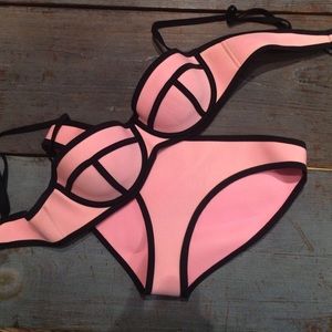 Triangl Bikini