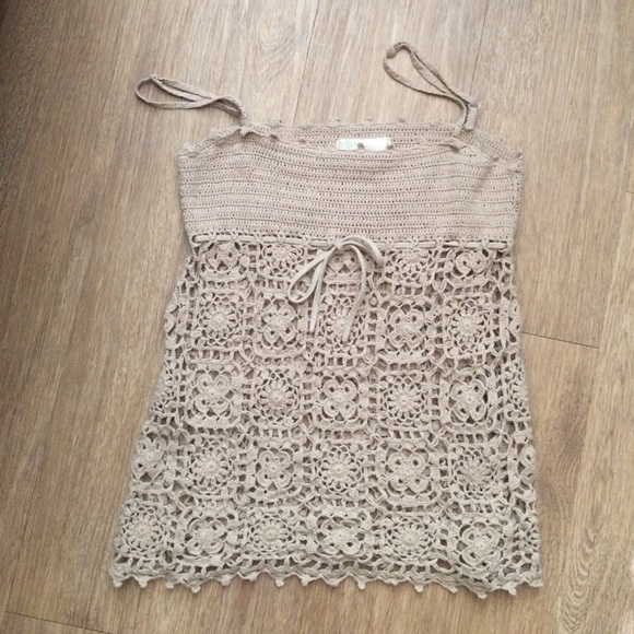 Spaghetti strap crochet lace tank top