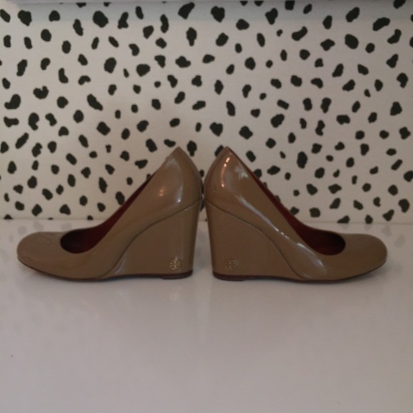 Tory Butch Nude Wedges