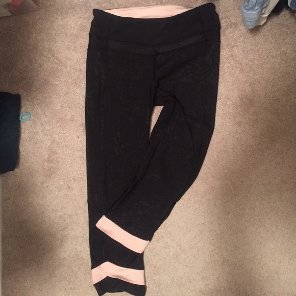 Lululemon speed tight crops
