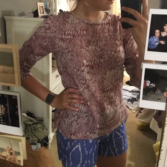 Red and White Feather 3/4 Sleeve Top - Picture 1 of 3