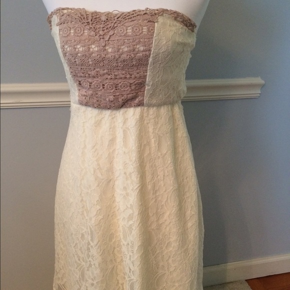 Strapless dress