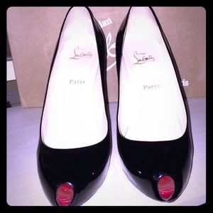SALE! Louboutin open clic 120 back patent  😍