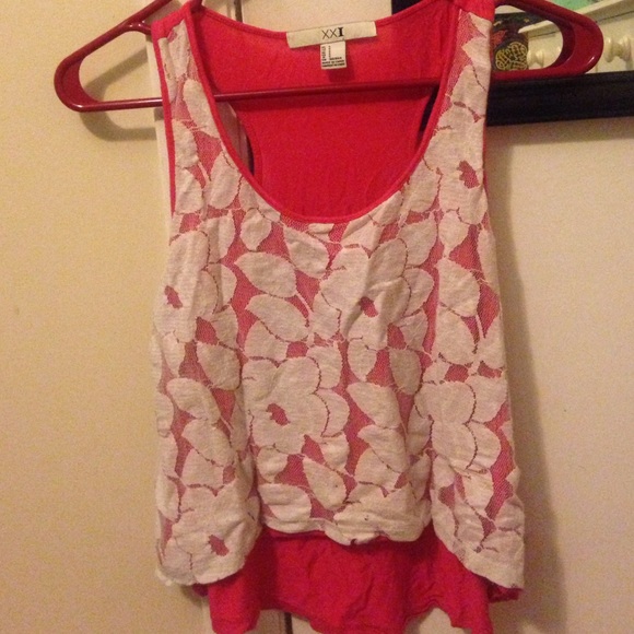 pink tank top, shorter in the front than the back - Picture 1 of 2