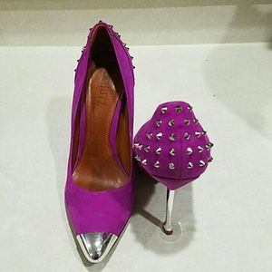 Magenta suede high heels