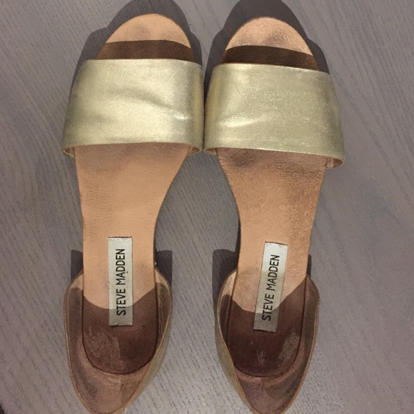 Steve Madden slip on sandal