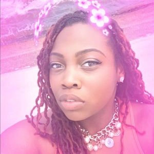 Meet your Posher, Mimi