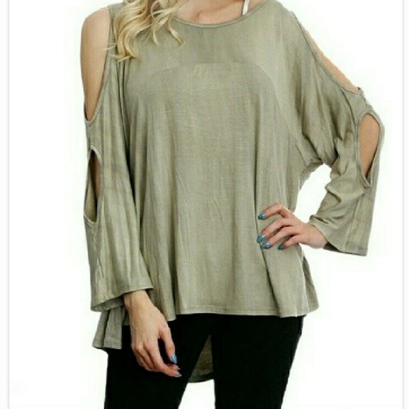 HP|⭐NEW! Chic Sage Suedette Cut Out Blouse - Picture 2 of 3