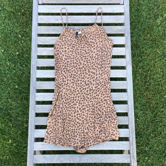 Tie-on adjustable romper